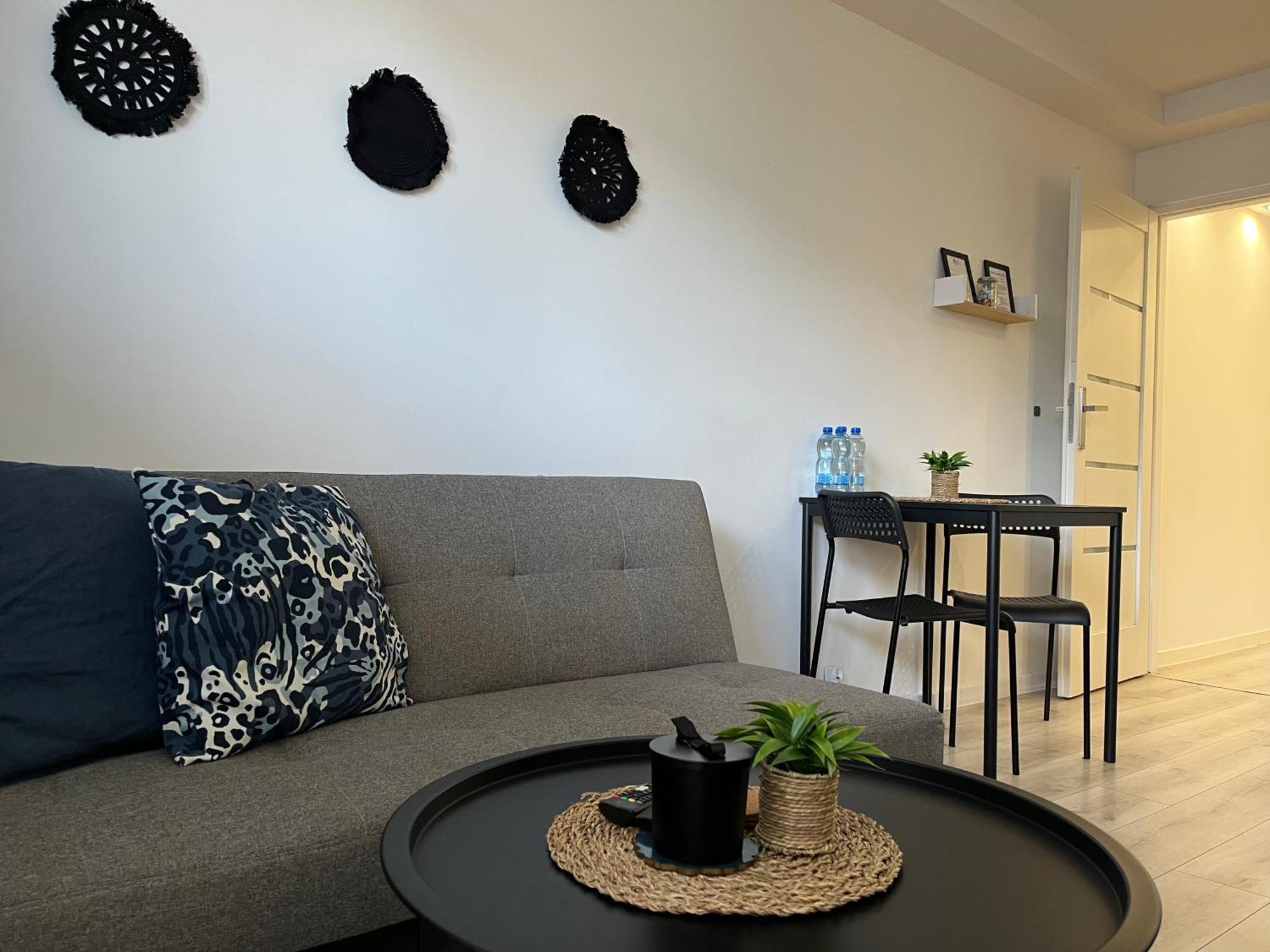 Apartment Pod 13 *
